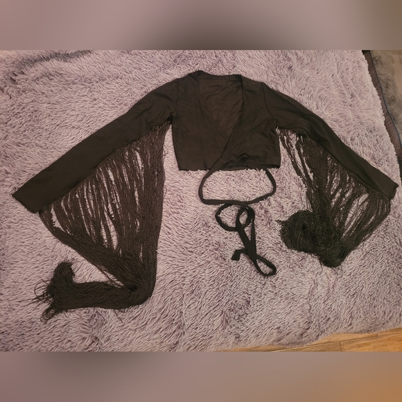 NWOT Wrap and Tie Crop Top with 30" Fringe - Picture 7 of 7